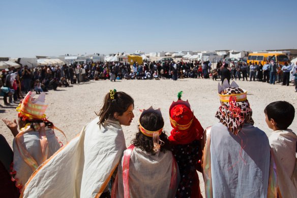 20140401_ZAATARI-slide-TSXA-superJumbo