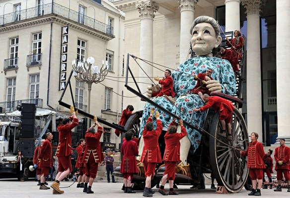 Vielle Geante (Old Giant), a puppet in the Royal de Luxe street theatre production Le Mur de Planck